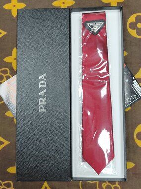 Prada Red Tie Sleek Design Signature Logo Unisex - New with Box💘🎁